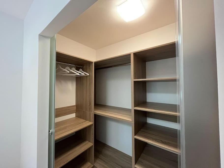 Swan Apartman - Keszthely Buitenkant foto